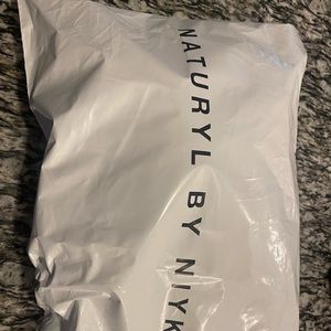 NATURYL BRAS BY NIYKEE